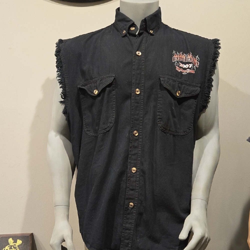 Black Sleeveless Button-Up Shirt